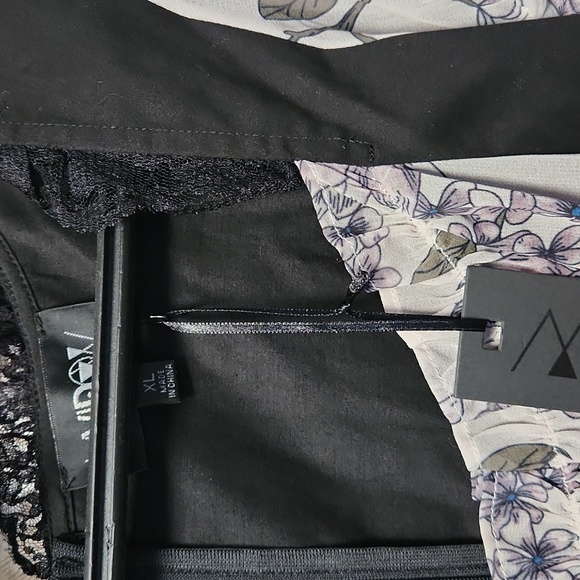 Spells and hexes corset dress - Picture 3 of 3